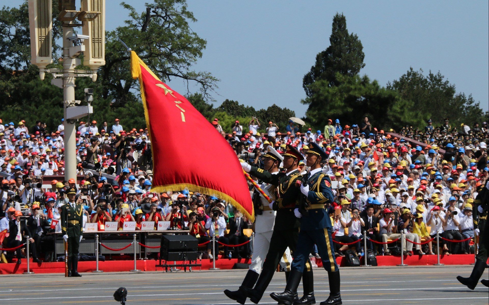 双面足球之美，梅西的天才火焰与韩国的钢铁意志