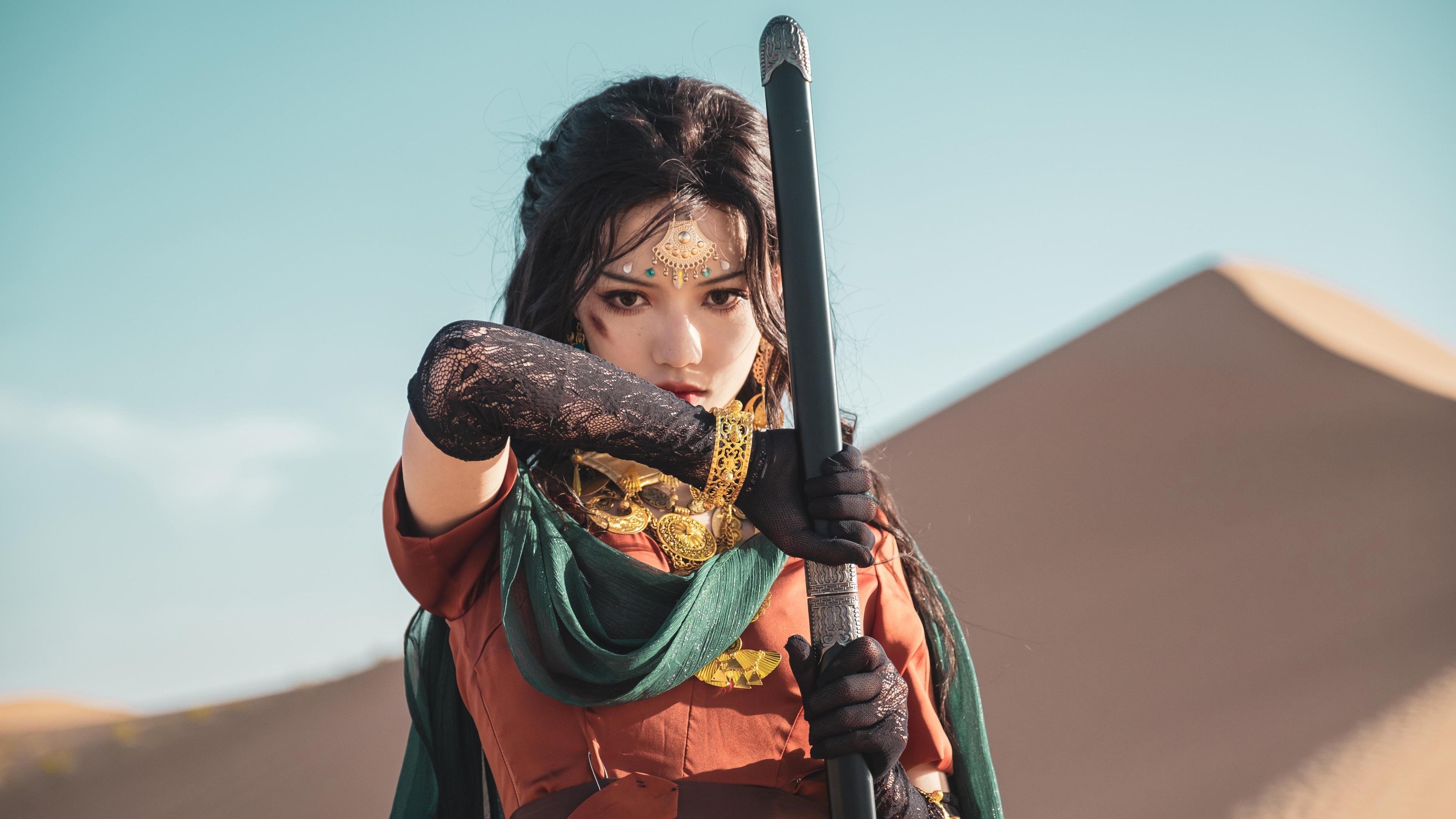 极限赛场的双生花，当银箭刺破红雾，铁骑踏碎银黑圣殿